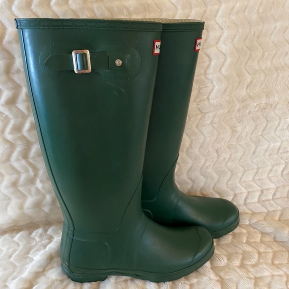 Hunter - Picture 6 of 7